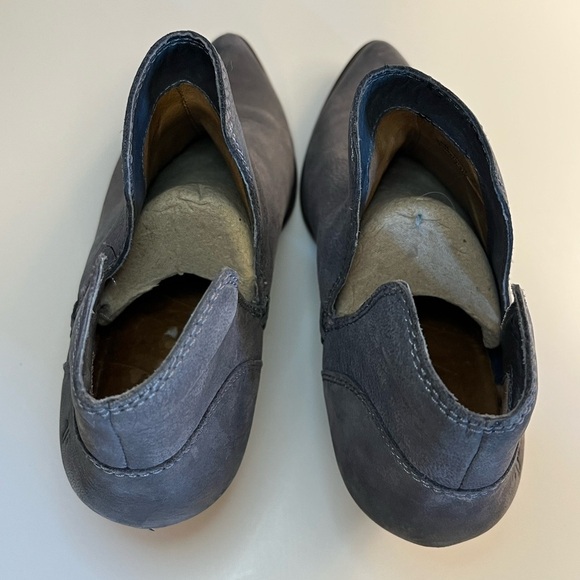 Frye Reina Gray Leather Cut Out Bootie - Picture 6 of 16